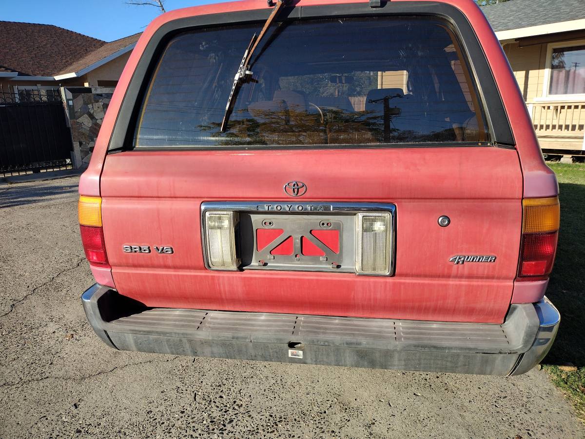 Toyota-4runner-sr5-4x4-1995-red-3