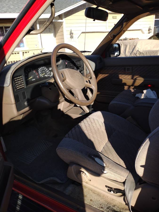 Toyota-4runner-sr5-4x4-1995-red-8