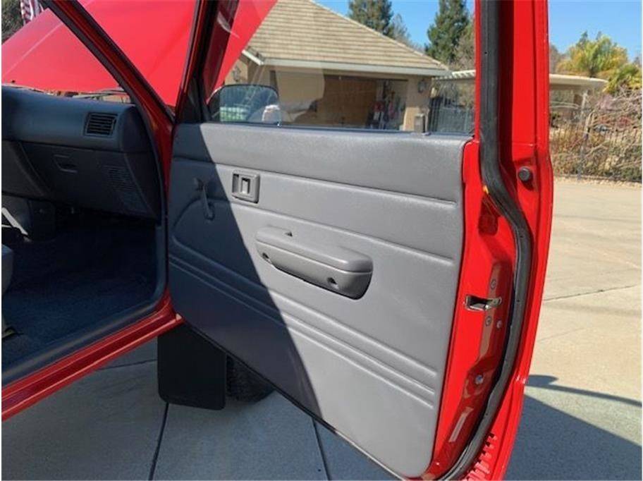Toyota-4wd-pickups-1990-27