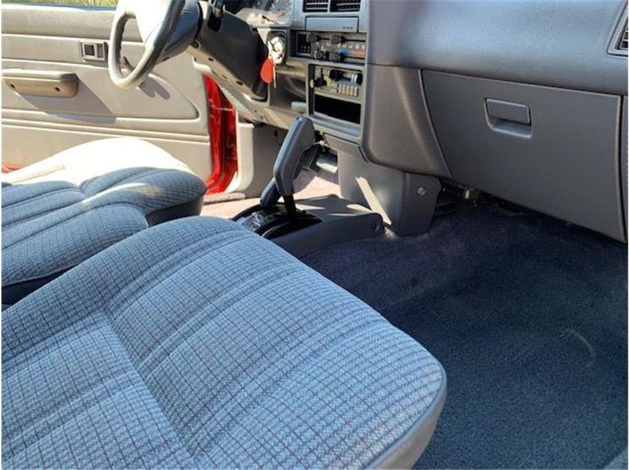 Toyota-4wd-pickups-1990-28