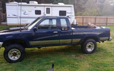 Toyota-4x4-re-1990-blue-1