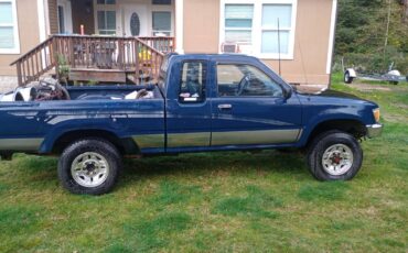 Toyota-4x4-re-1990-blue-2