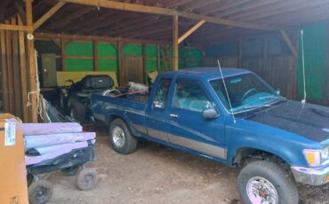 Toyota-4x4-re-1990-blue-4