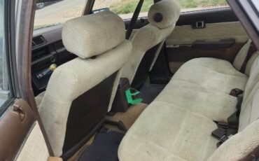 Toyota-Cressida-1983-Gray-Beige-4