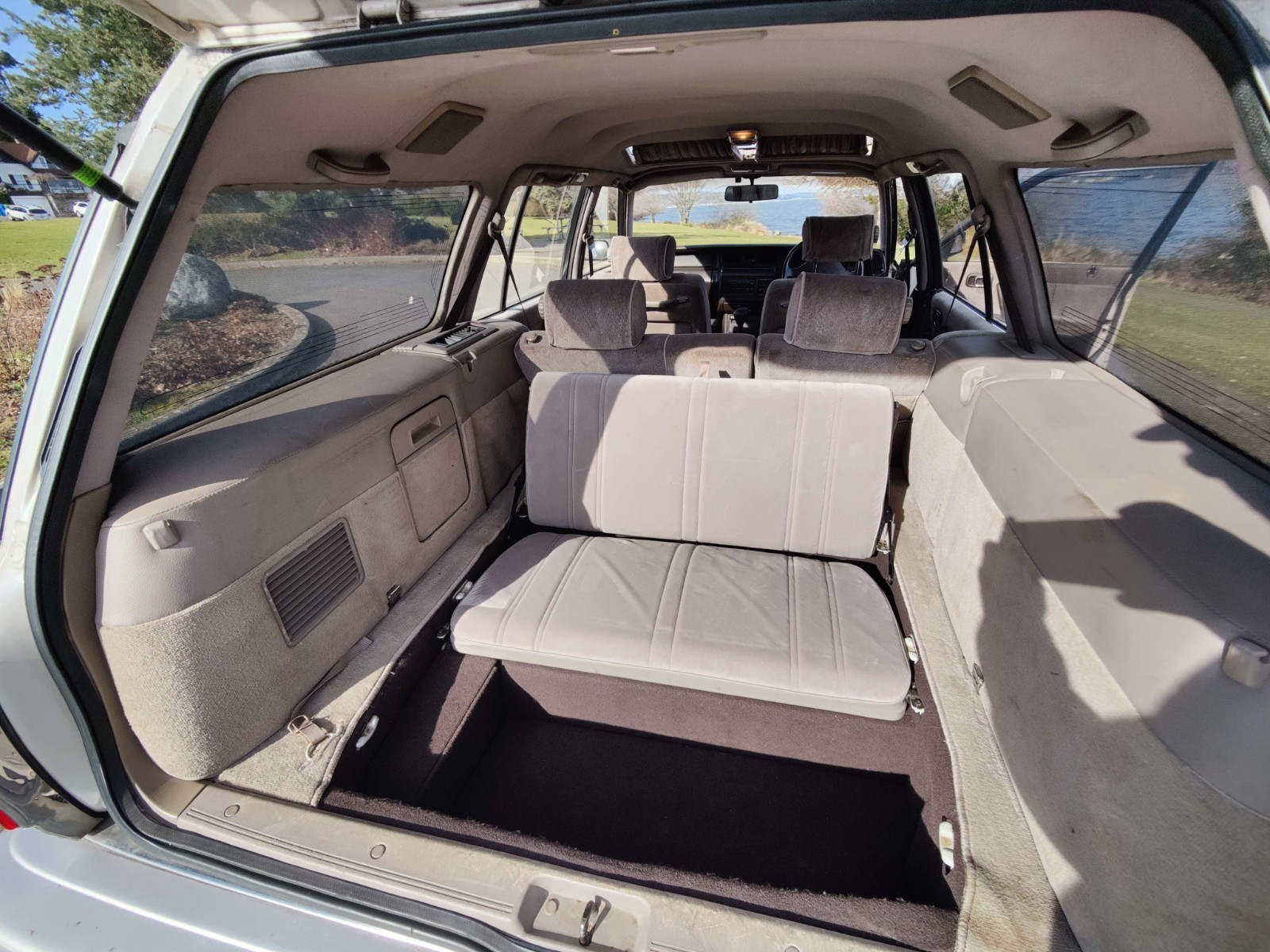 Toyota-Crown-1995-Wagon-14