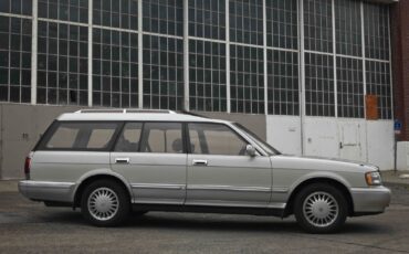 Toyota-Crown-1995-Wagon-5