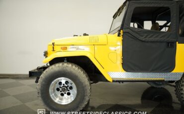 Toyota-FJ-Cruiser-1970-SUV-28