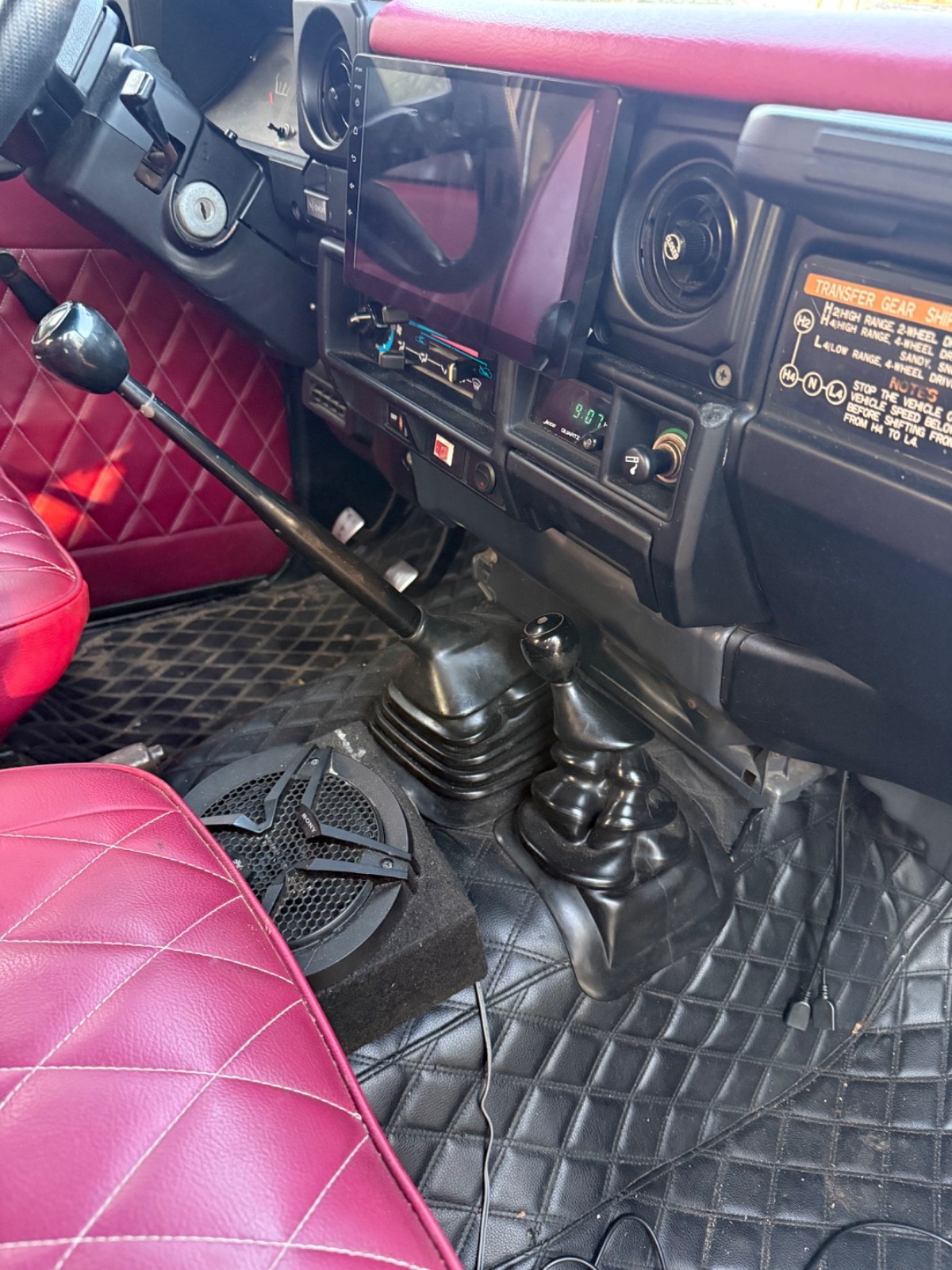 Toyota-FJ-Cruiser-1980-SUV-11