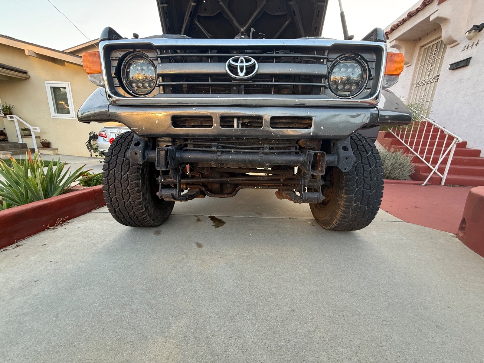 Toyota-FJ-Cruiser-1980-SUV-16
