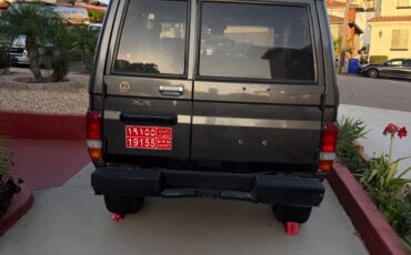 Toyota-FJ-Cruiser-1980-SUV-2