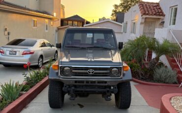 Toyota-FJ-Cruiser-1980-SUV-28