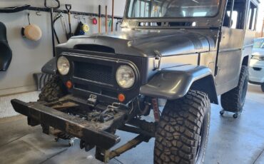 Toyota-FJ40-Landcruiser-1964-2