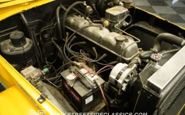 Toyota-Fj-cruiser-1970-Yellow-Tan-18