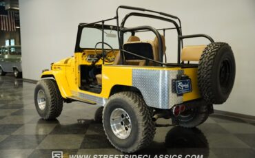 Toyota-Fj-cruiser-1970-Yellow-Tan-26
