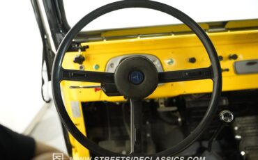 Toyota-Fj-cruiser-1970-Yellow-Tan-8