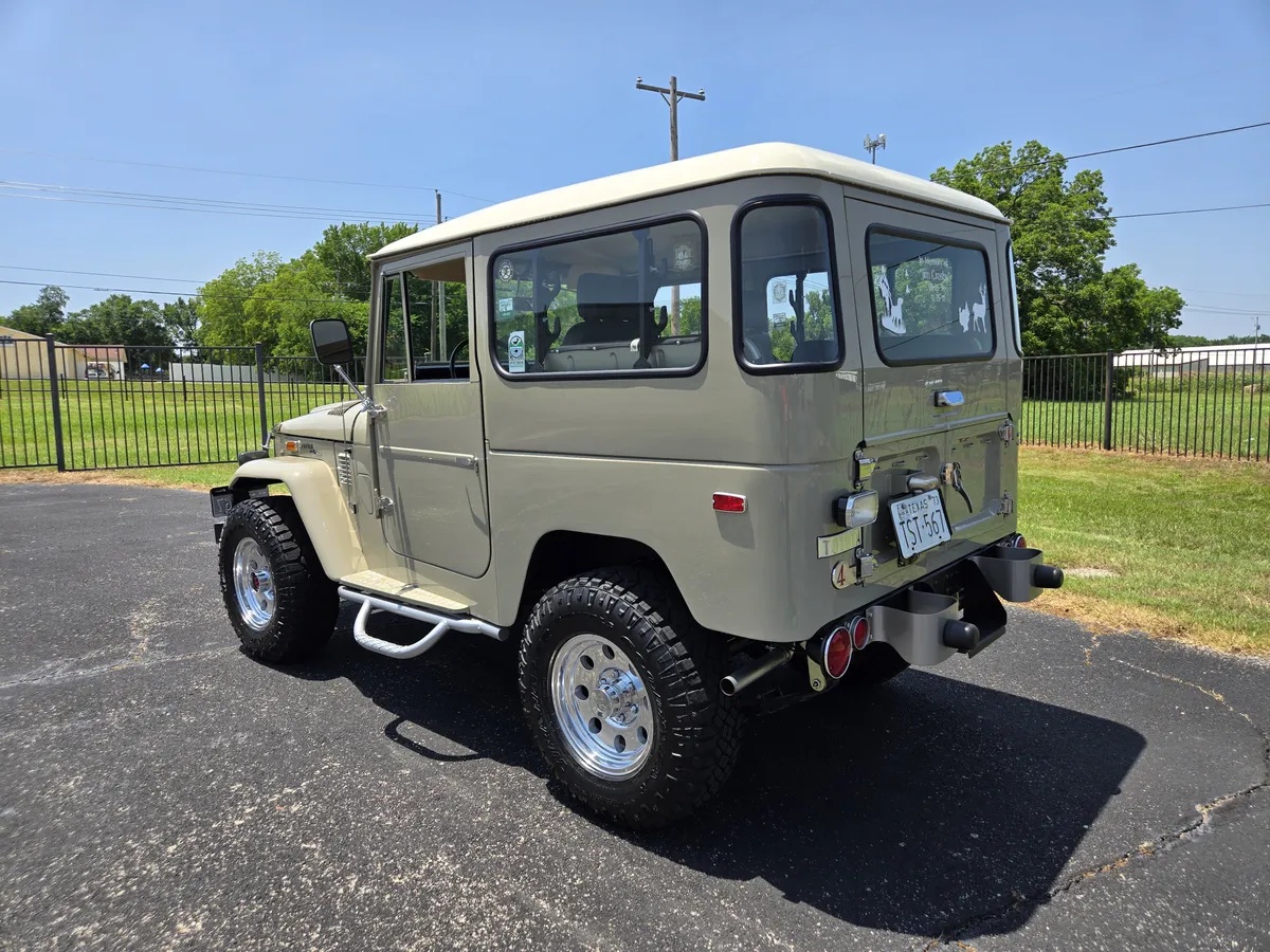 Toyota-Fj40-1973-Dune-Beige-Dune-Beige-11