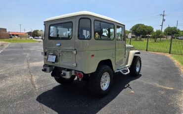 Toyota-Fj40-1973-Dune-Beige-Dune-Beige-13