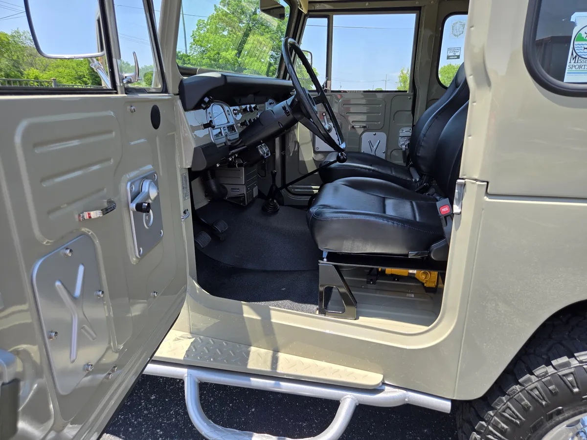 Toyota-Fj40-1973-Dune-Beige-Dune-Beige-16