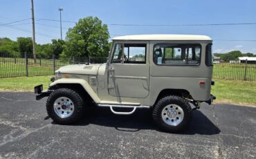 Toyota-Fj40-1973-Dune-Beige-Dune-Beige-8