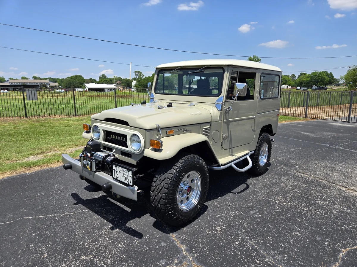 Toyota-Fj40-1973-Dune-Beige-Dune-Beige-9