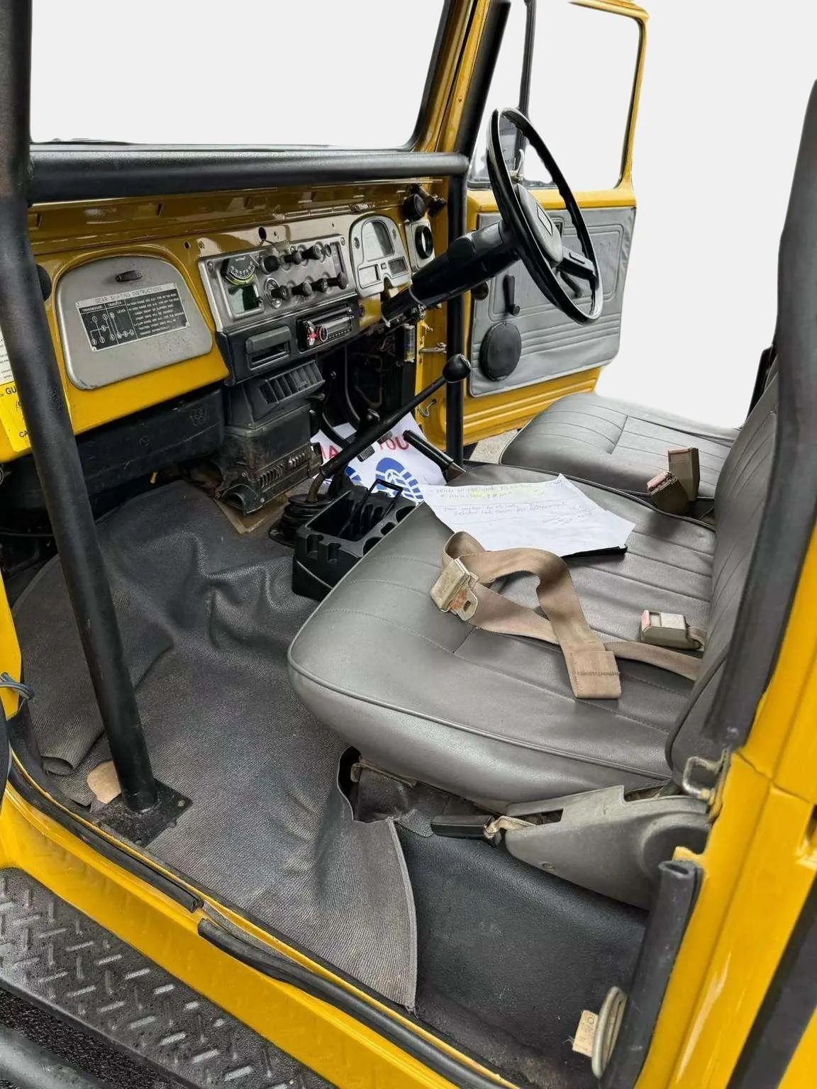 Toyota-LANDCRUISER-HJ45-1980-SUV-1