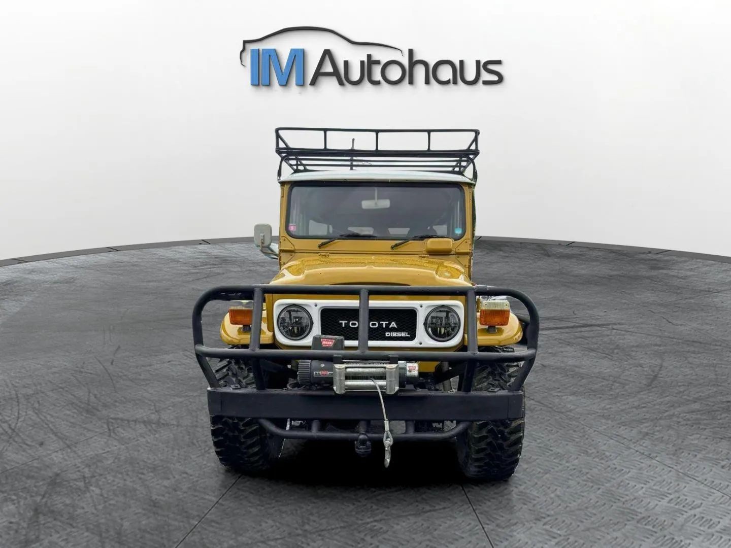 Toyota-LANDCRUISER-HJ45-1980-SUV