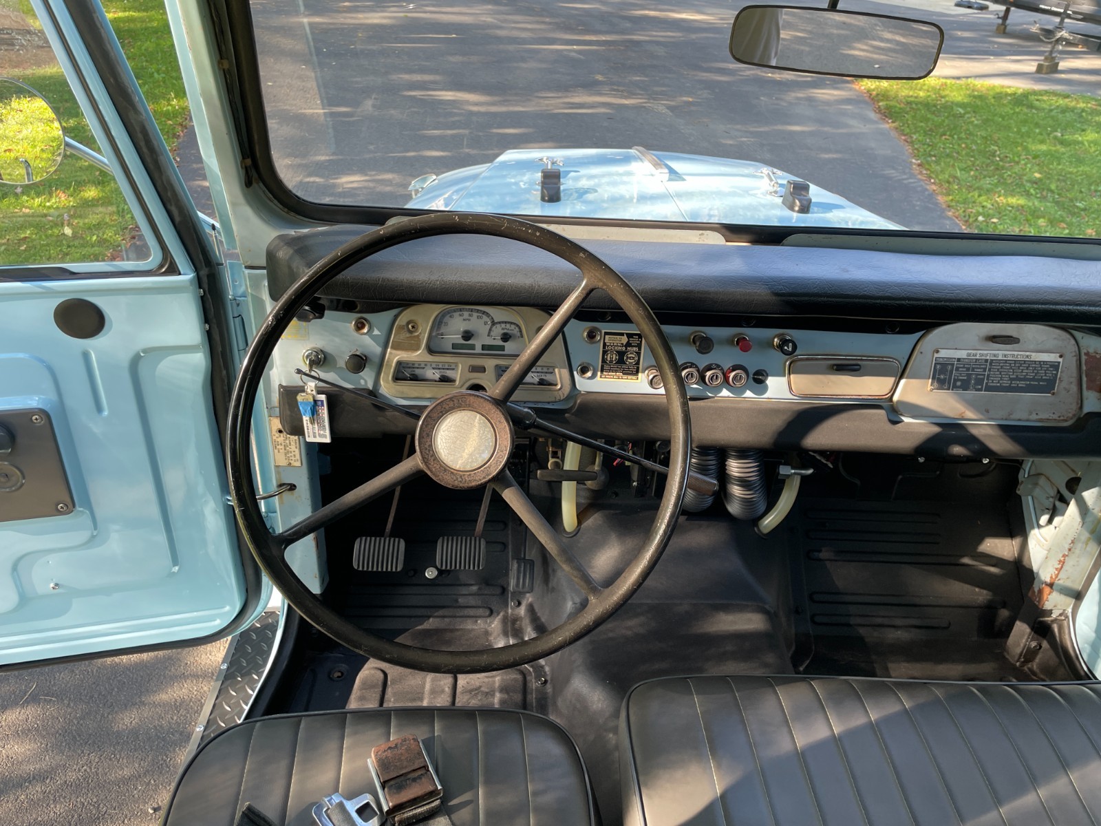 Toyota-Land-Cruiser-1969-16