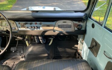 Toyota-Land-Cruiser-1969-17