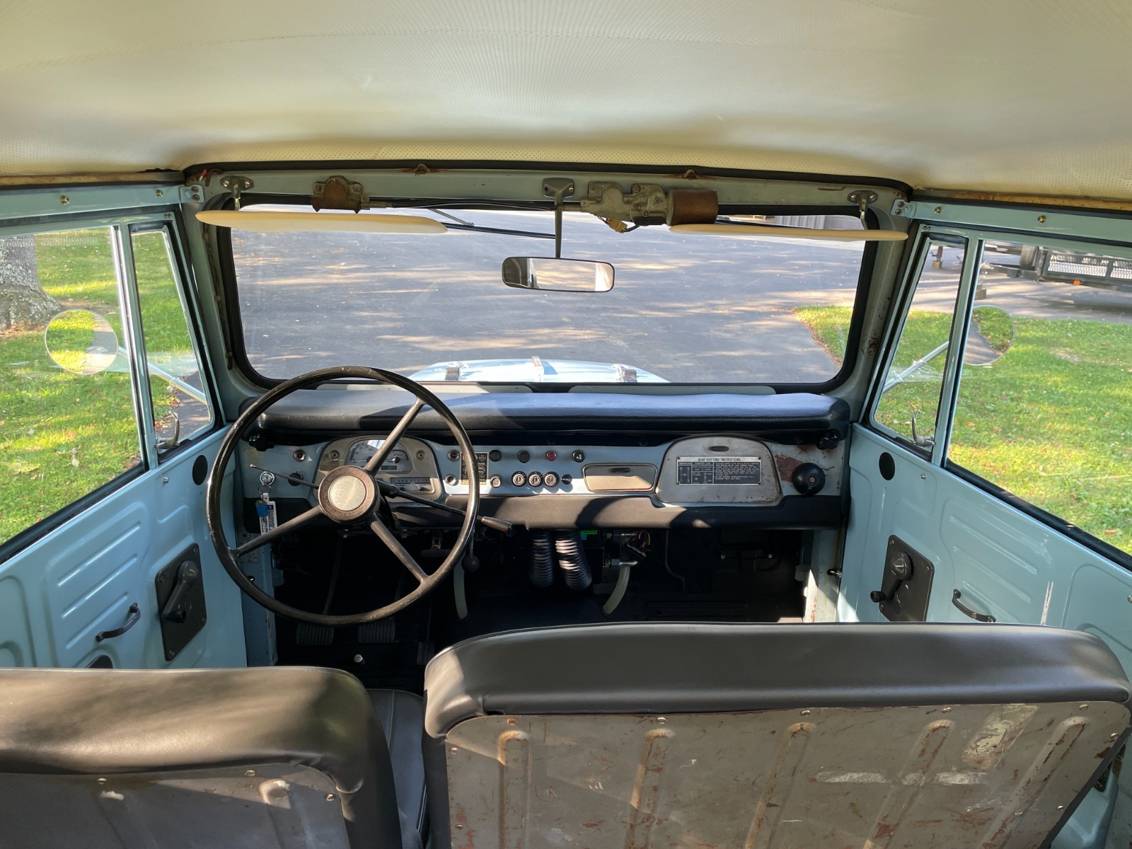 Toyota-Land-Cruiser-1969-18