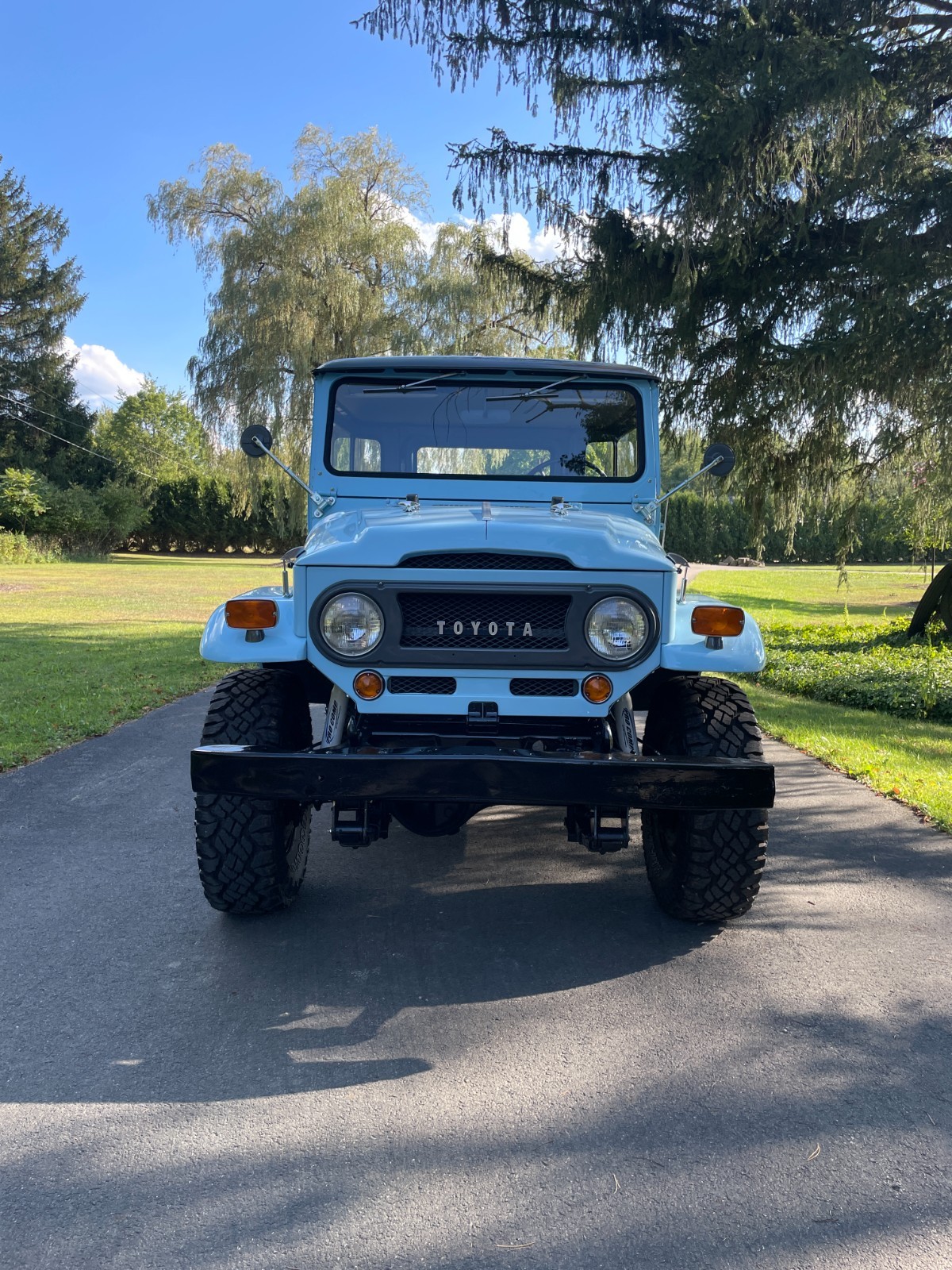 Toyota-Land-Cruiser-1969-2
