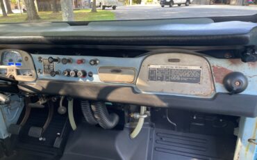 Toyota-Land-Cruiser-1969-21
