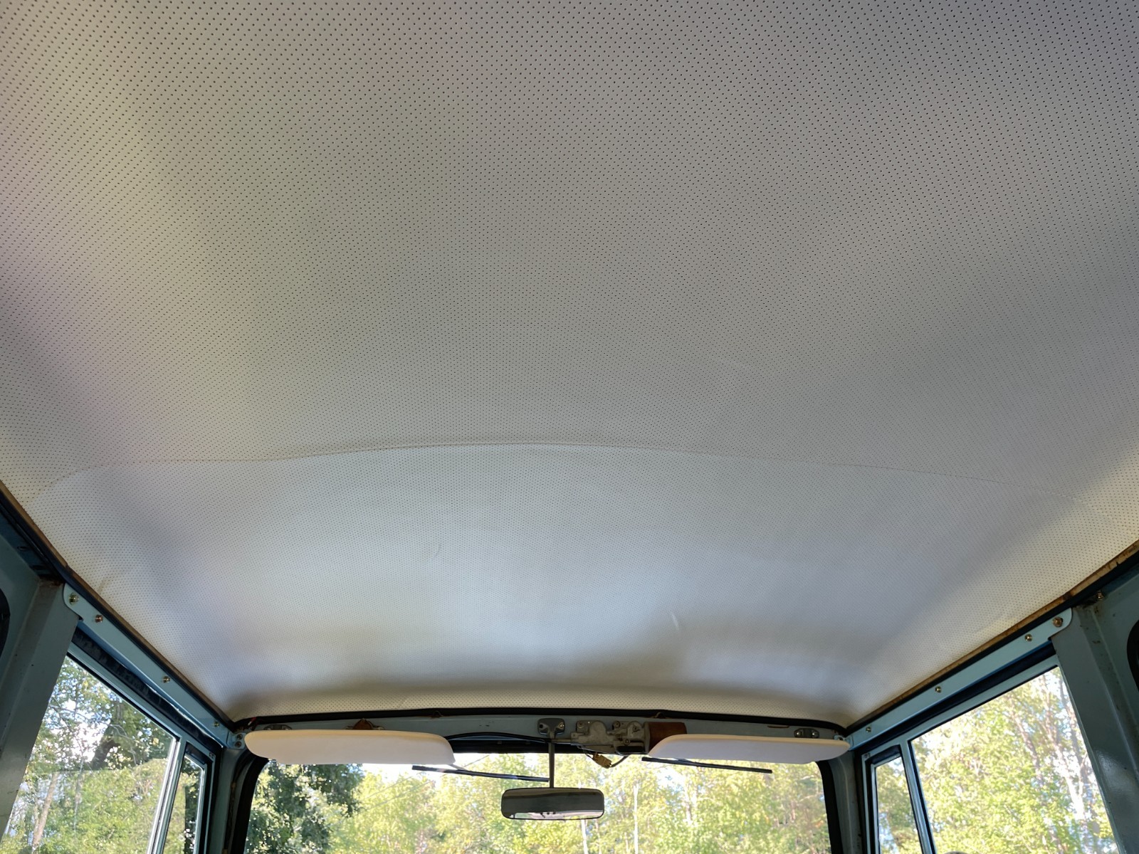 Toyota-Land-Cruiser-1969-23