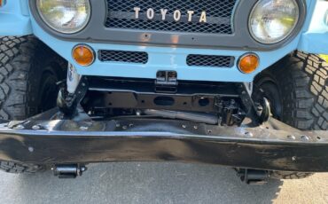 Toyota-Land-Cruiser-1969-4