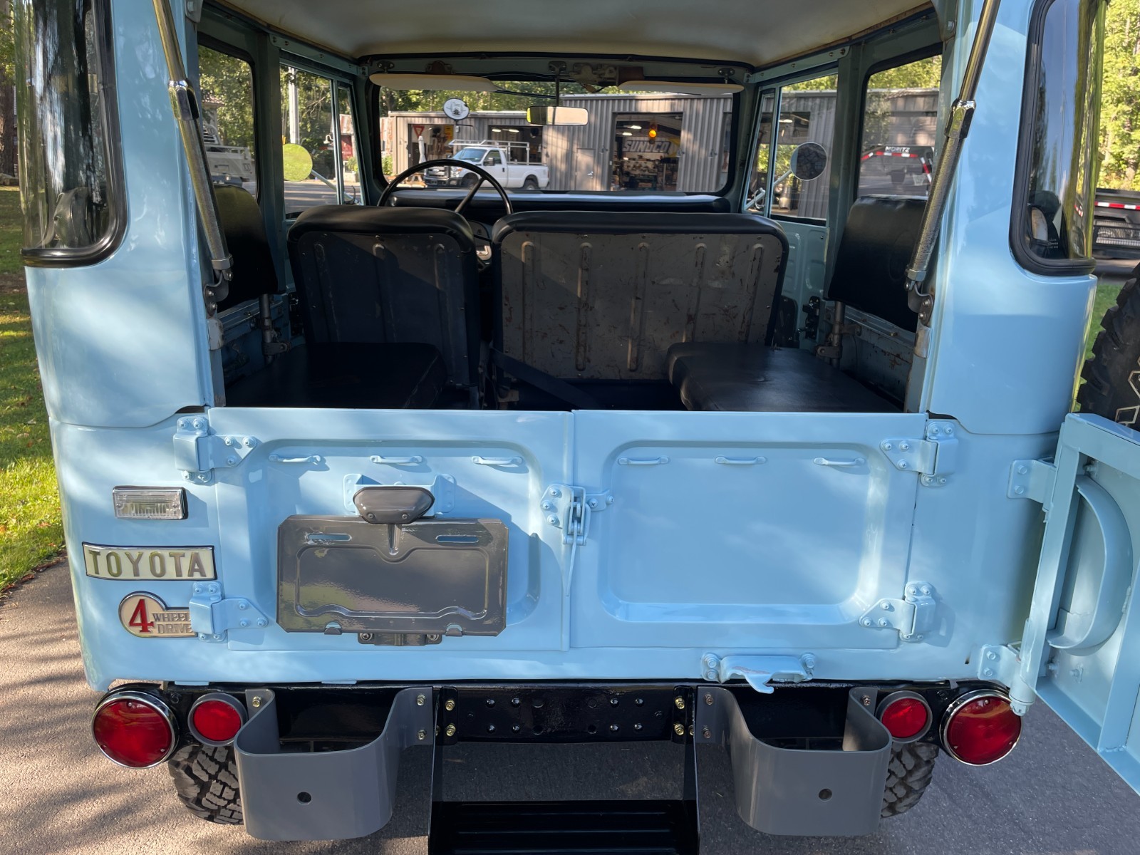 Toyota-Land-Cruiser-1969-8