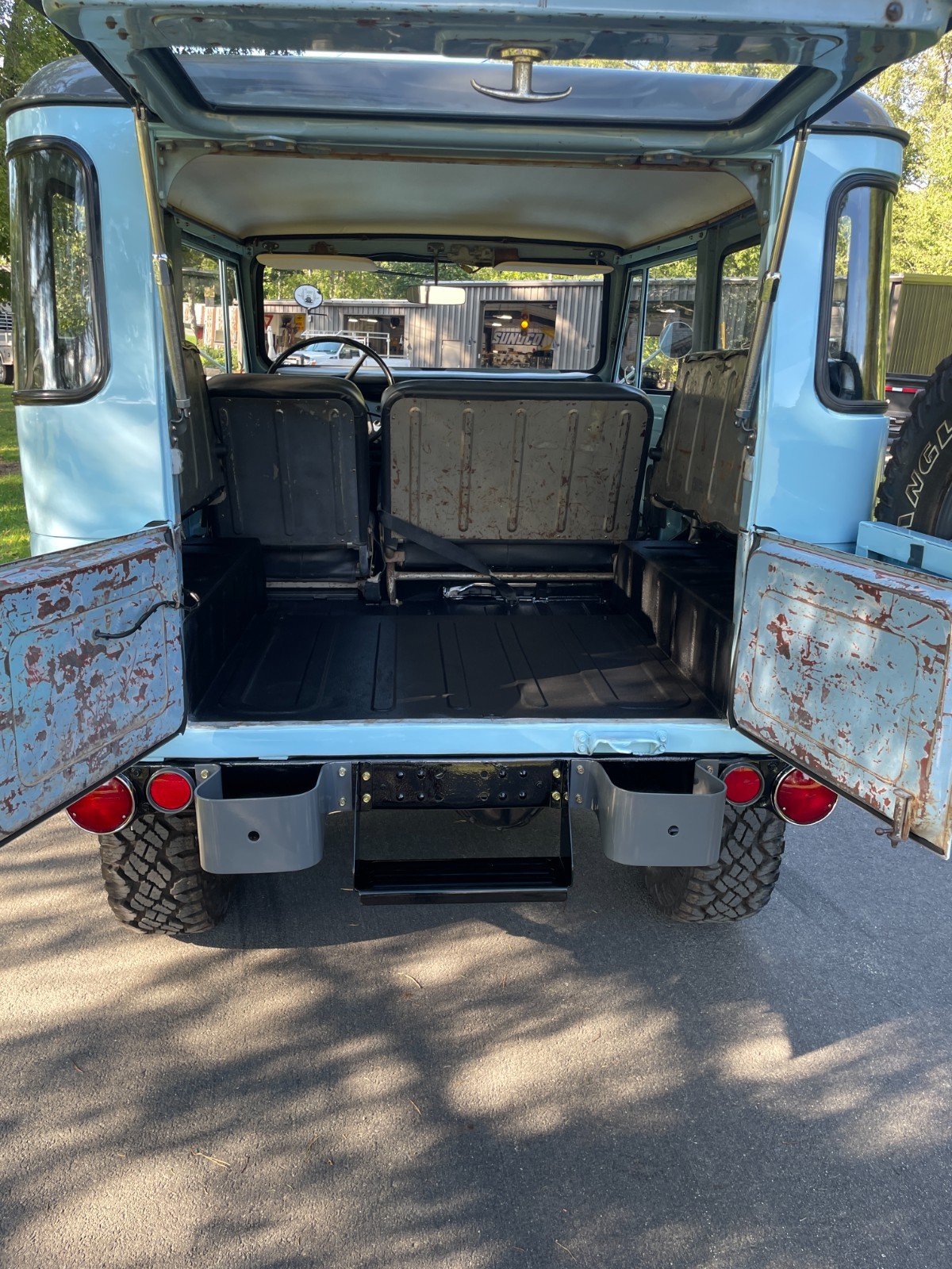 Toyota-Land-Cruiser-1969-9