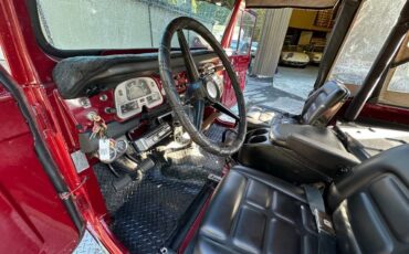 Toyota-Land-Cruiser-1972-SUV-17