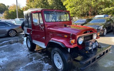 Toyota-Land-Cruiser-1972-SUV-8