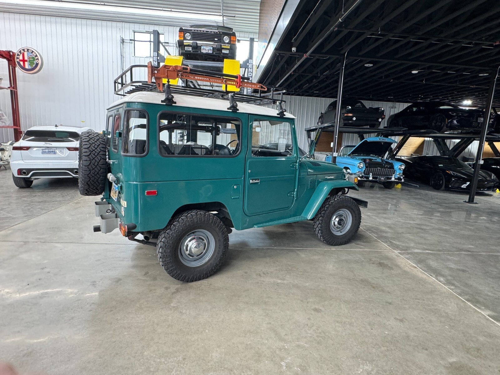 Toyota-Land-Cruiser-1976-2