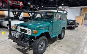 Toyota-Land-Cruiser-1976