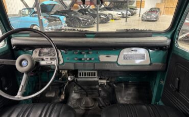Toyota-Land-Cruiser-1976-4