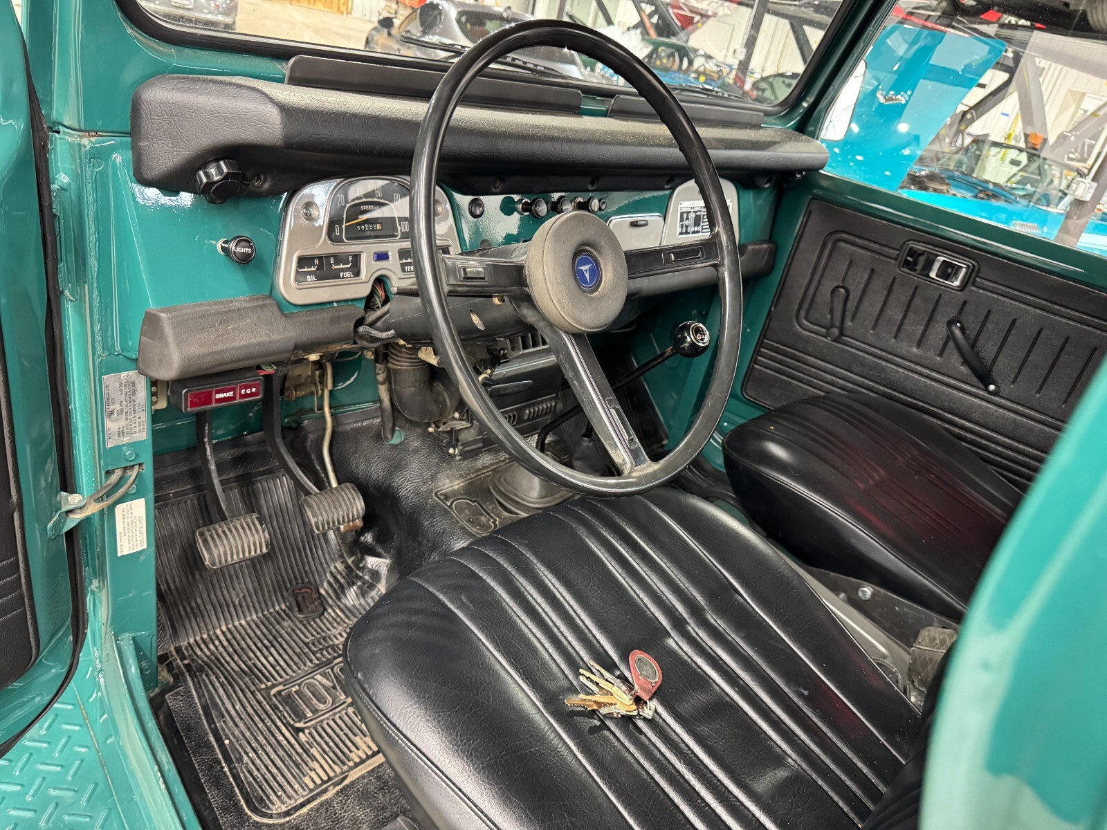 Toyota-Land-Cruiser-1976-6