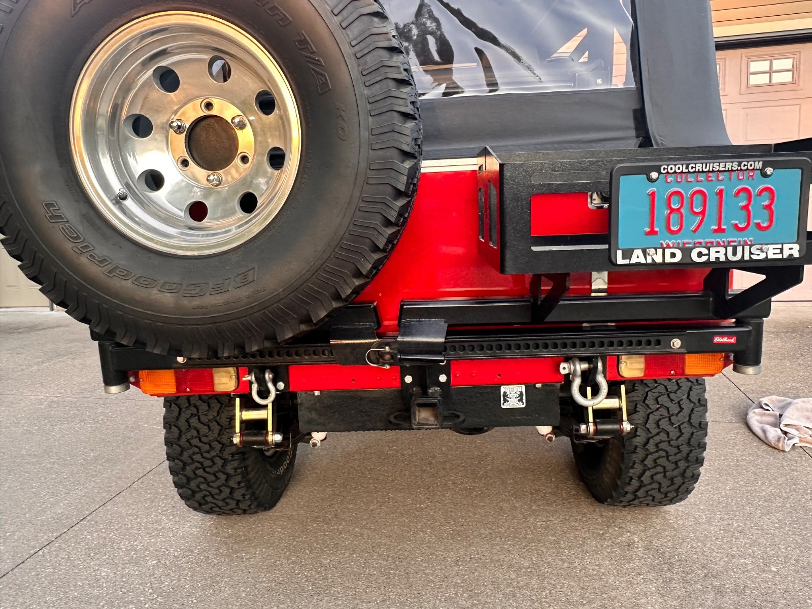 Toyota-Land-Cruiser-1977-SUV-26