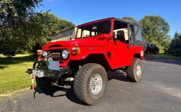 Toyota-Land-Cruiser-1977-SUV-5