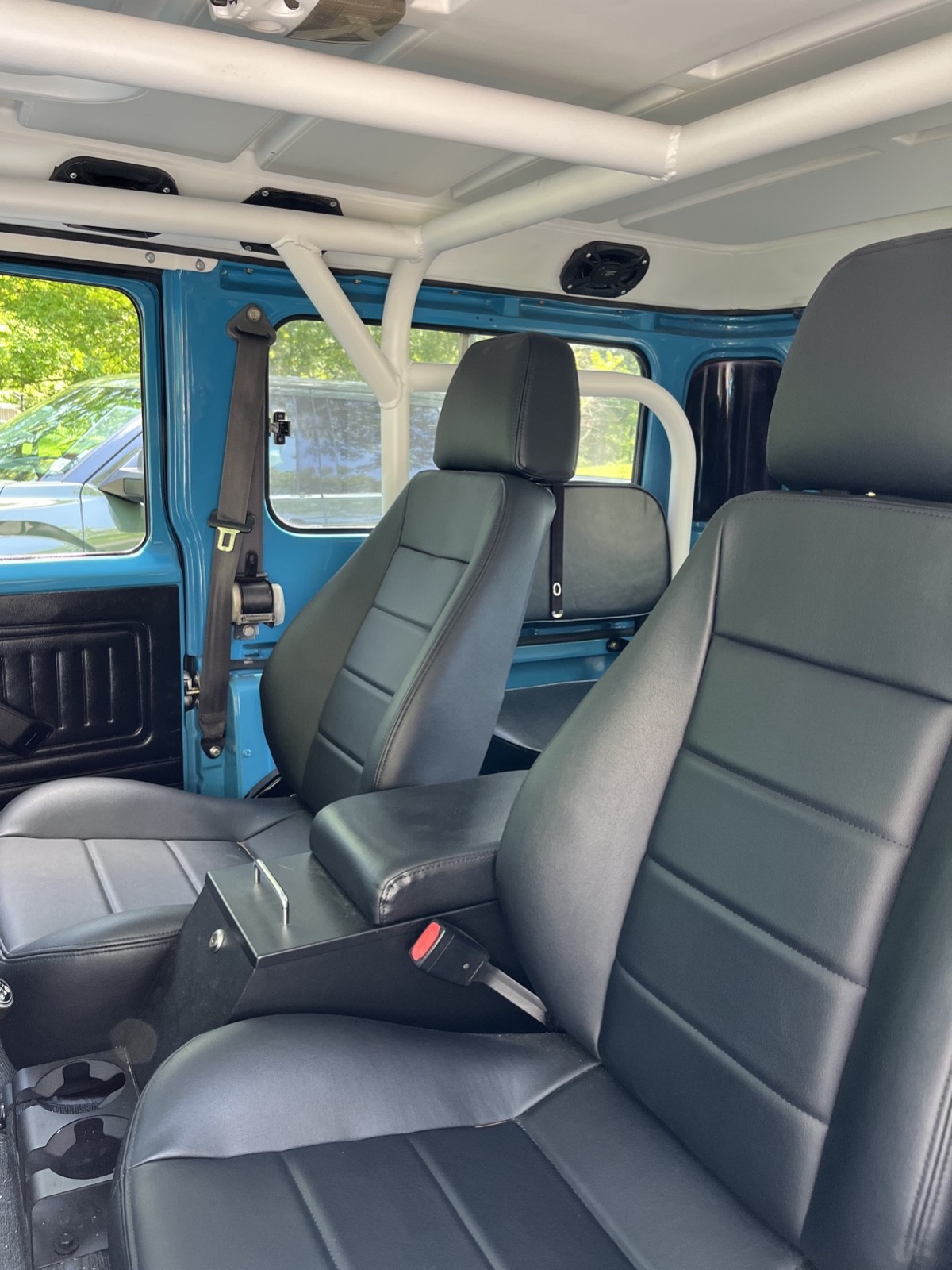 Toyota-Land-Cruiser-1980-SUV-16