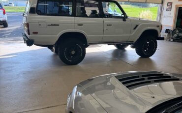 Toyota-Land-Cruiser-1987-1