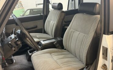 Toyota-Land-Cruiser-1987-19