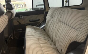 Toyota-Land-Cruiser-1987-20
