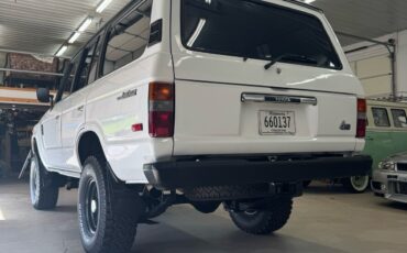 Toyota-Land-Cruiser-1987-4