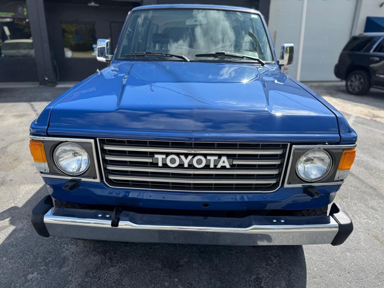Toyota-Land-Cruiser-1987-SUV-1