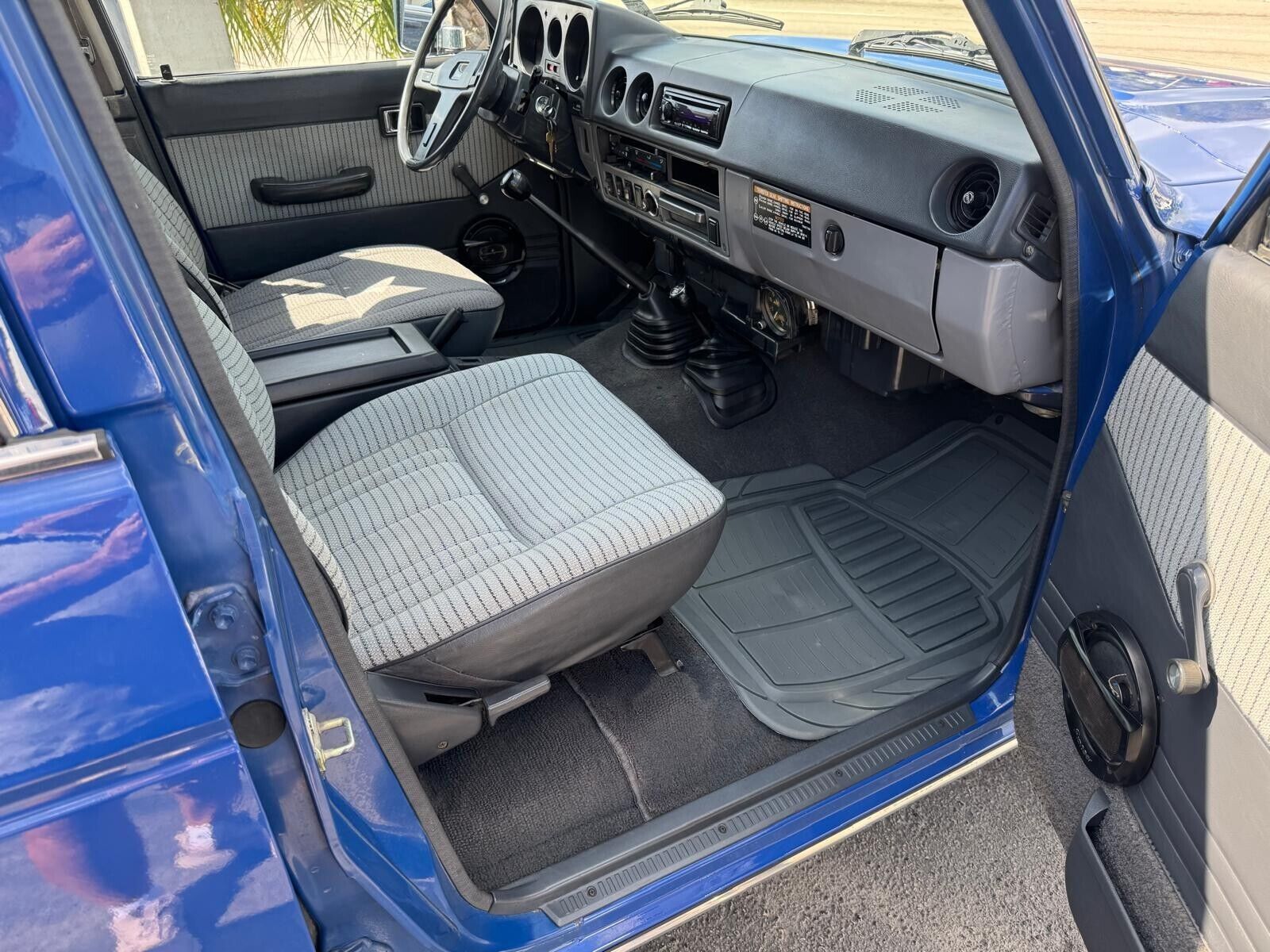 Toyota-Land-Cruiser-1987-SUV-19